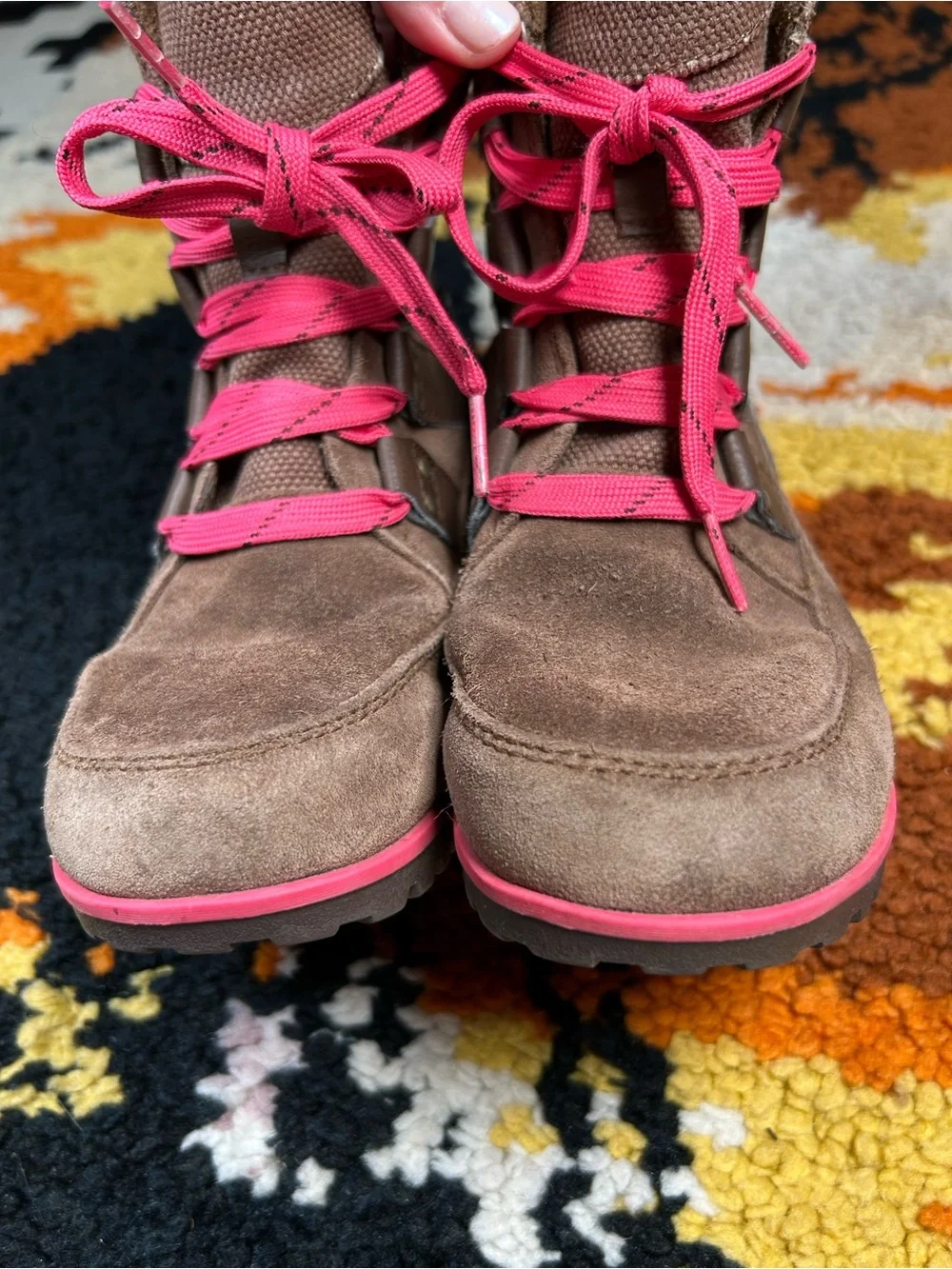 SOREL, Meadow lace up waterproof boots!!